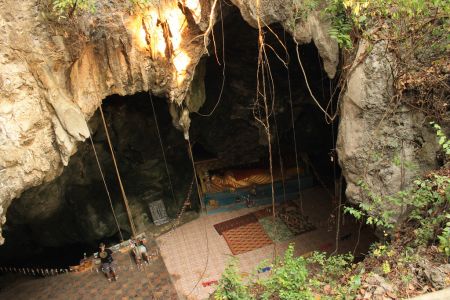Killing Caves Of Phnom Sampeau